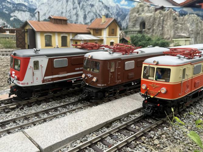 3x1099